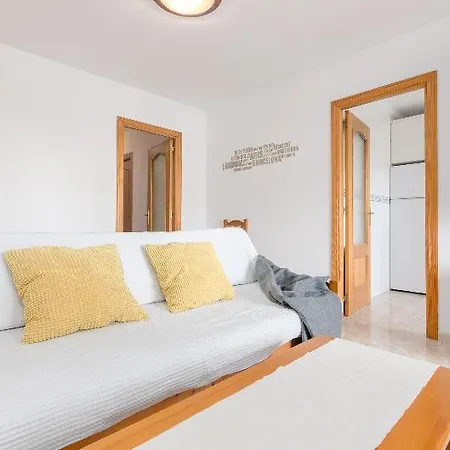 Yourhouse Arena Hotel
